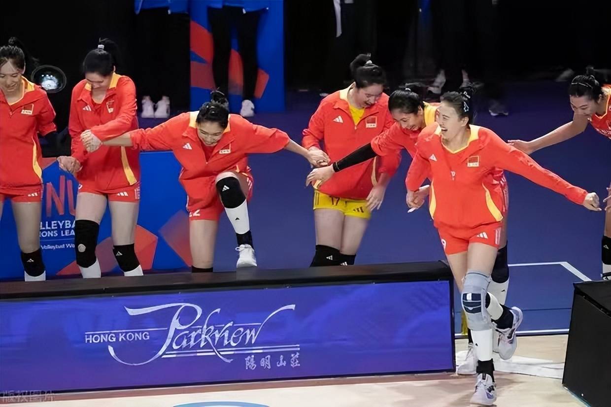 中国女排压哨绝杀F1车队，全场沸腾！经典一战再现传奇-九游网页版